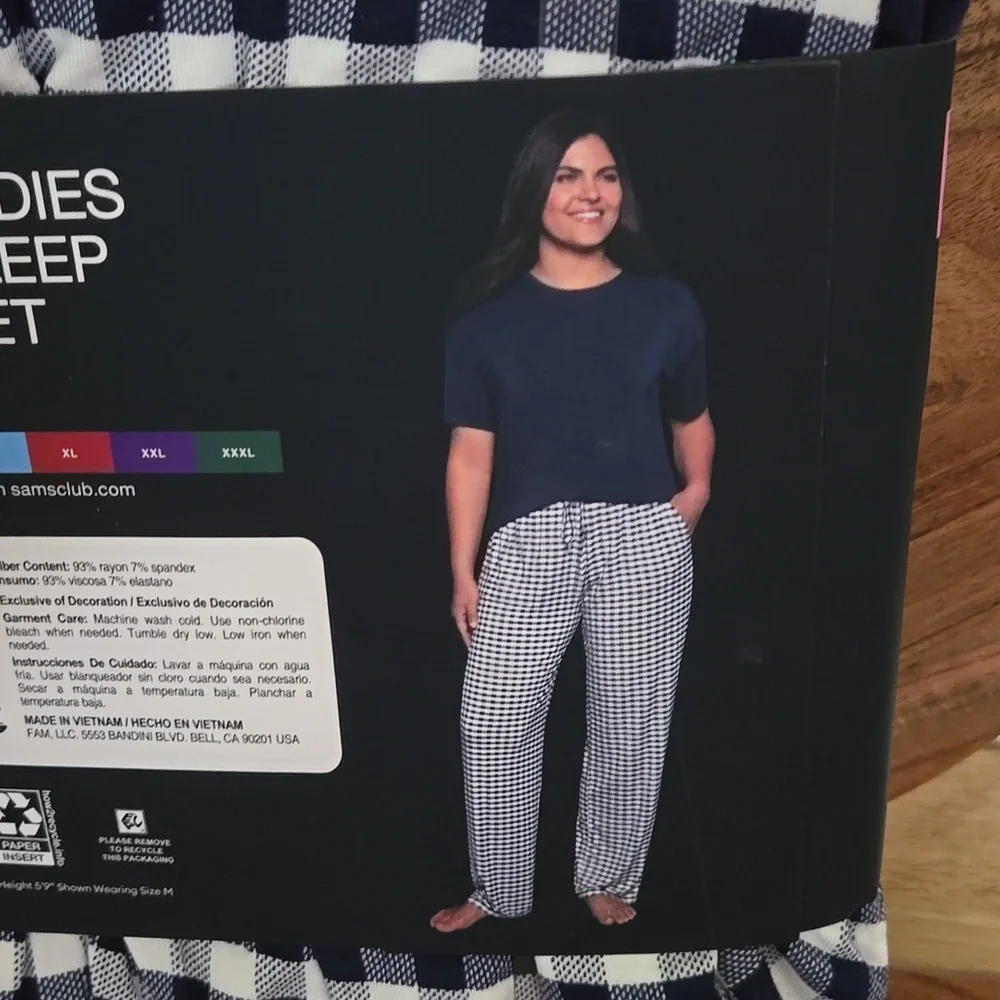 GAP Women's Checkered Sleepwear Set - Black and White - Picture 4 of 4